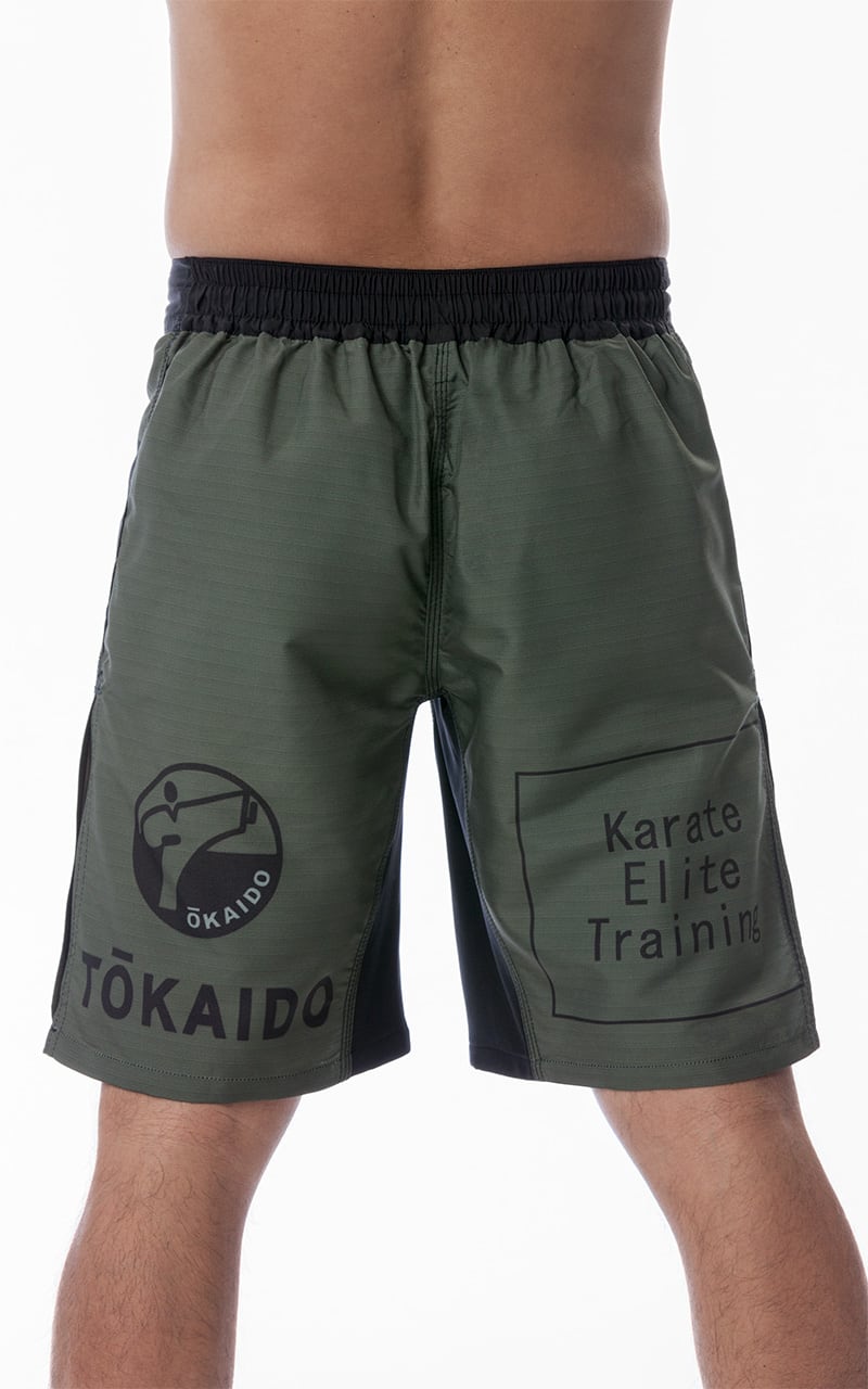 Pantaloncini da allenamento Tokaido.Colore verde con stampe sublimate