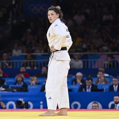 Atlet italského národního týmu judo v akci během zápasu s judogi Adidas J730