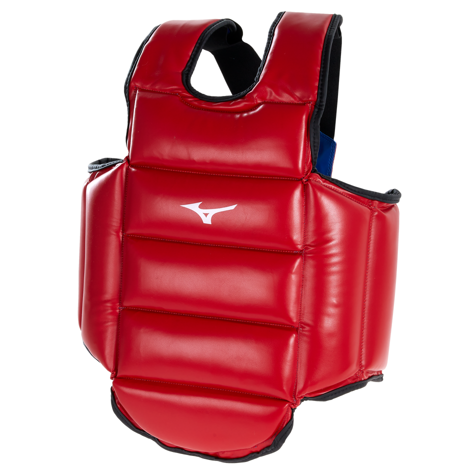 Vista della variante rossa del corpetto protettivo Mizuno reversibile.