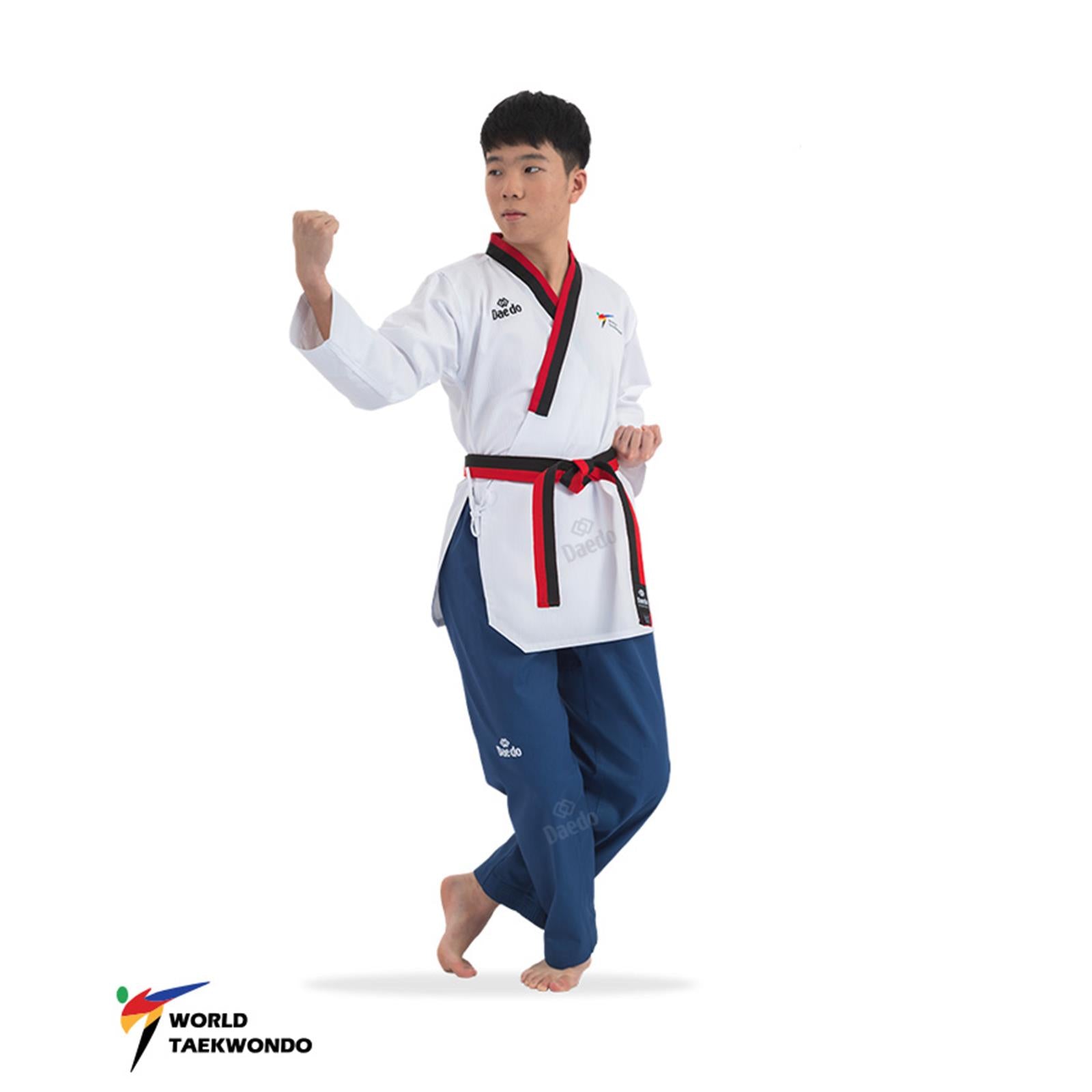 Dobok Poom Uomo Bianco-Blu Daedo Approvato WT