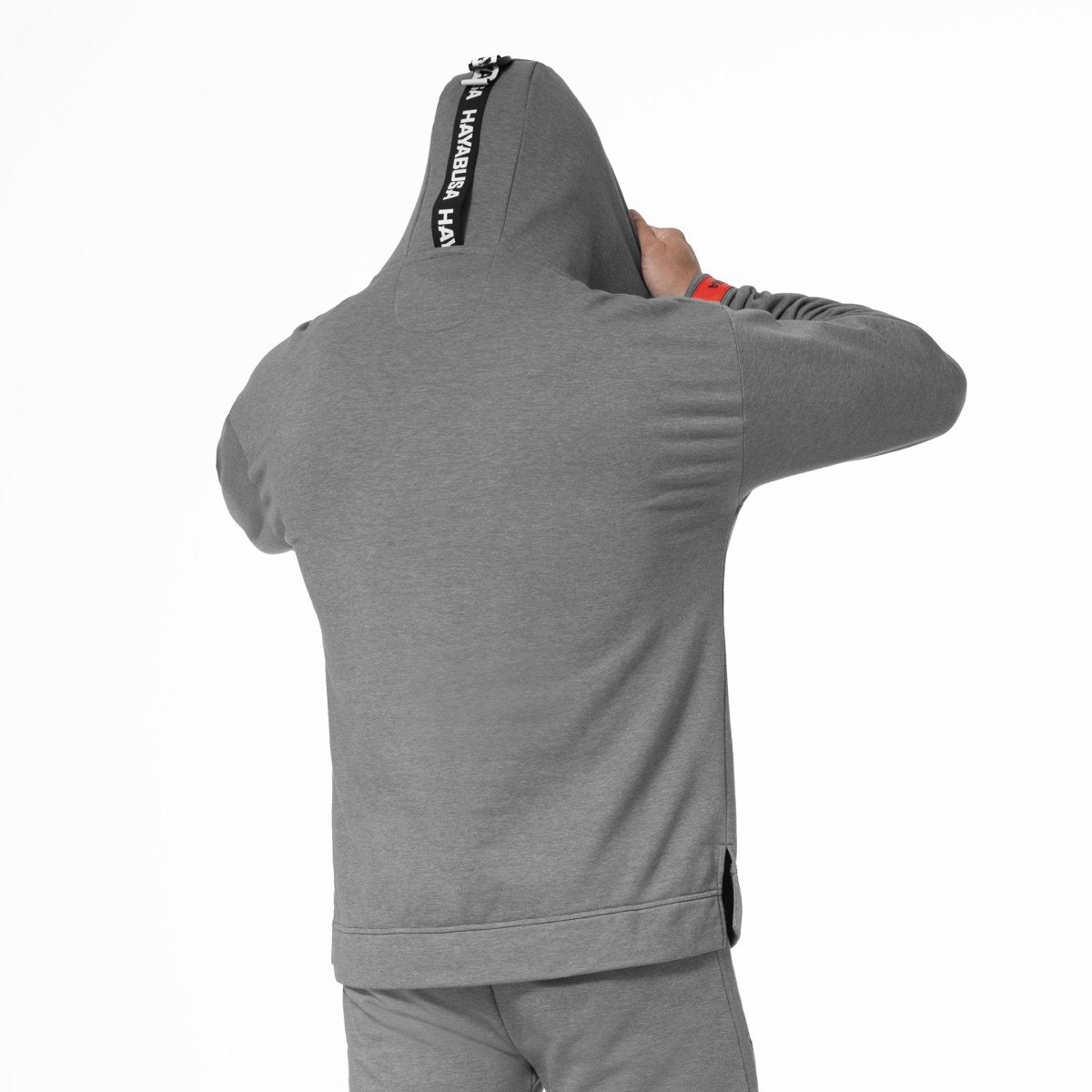 Rückansicht des dunkelgrauen Hayabusa Midweight Pullover-Sweatshirts, die die Konstruktion des mittelschweren Stoffes zeigt