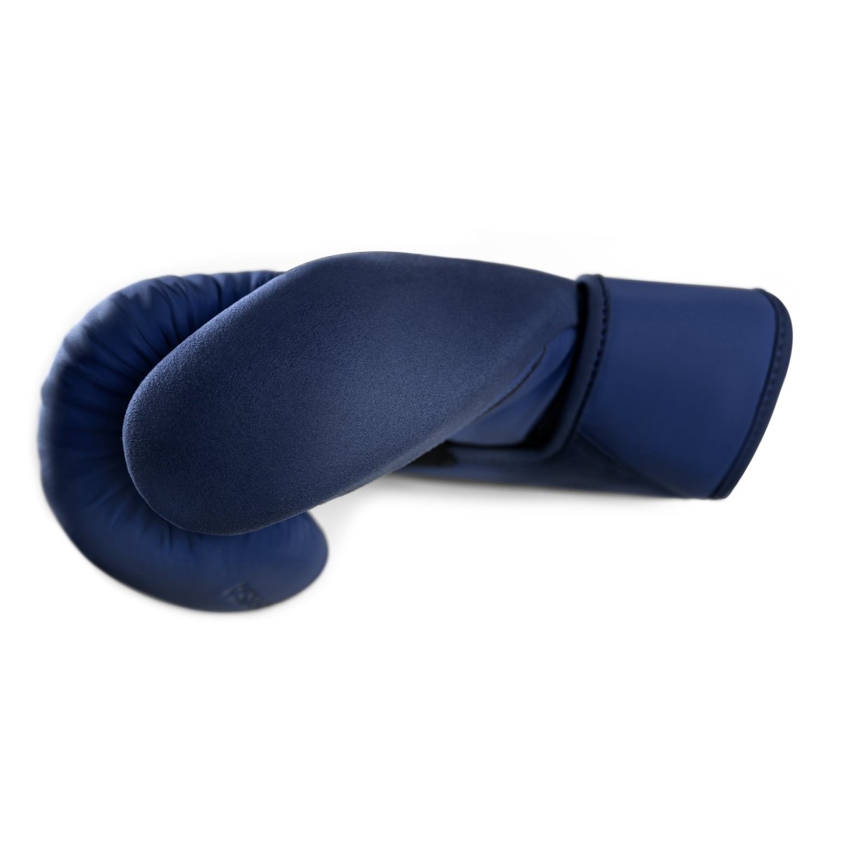 Détail du rembourrage et des coutures premium des gants bleus Hayabusa T360