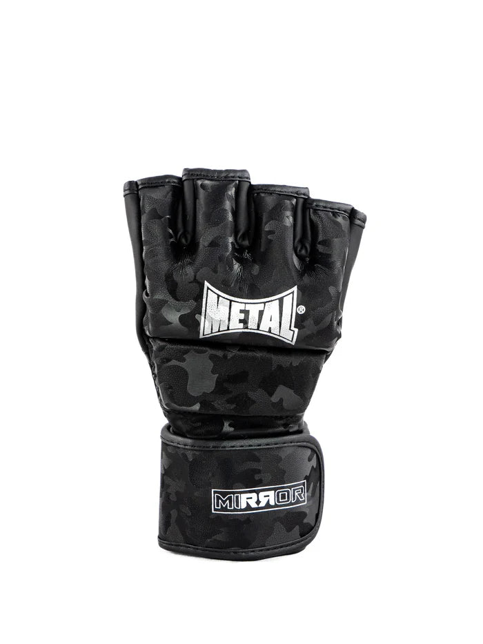 Vista frontale guanti MMA Metal Boxe Mirror neri, dettaglio protezione nocche