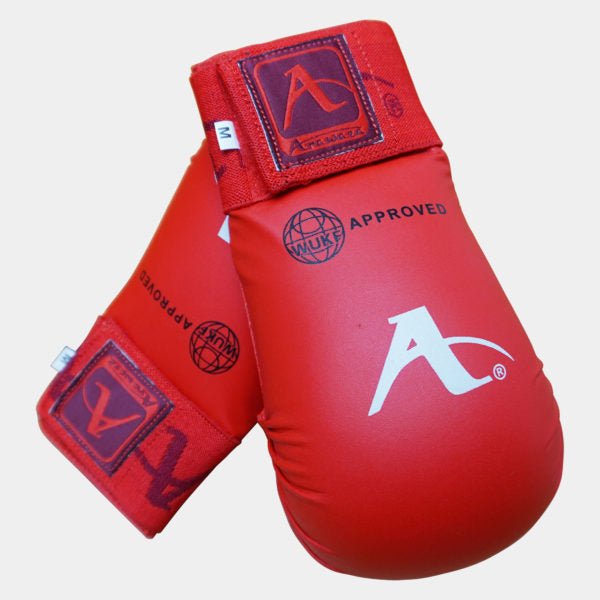Arawaza rote Karate-Handschuhe, WUKF-zugelassen, Vorderansicht