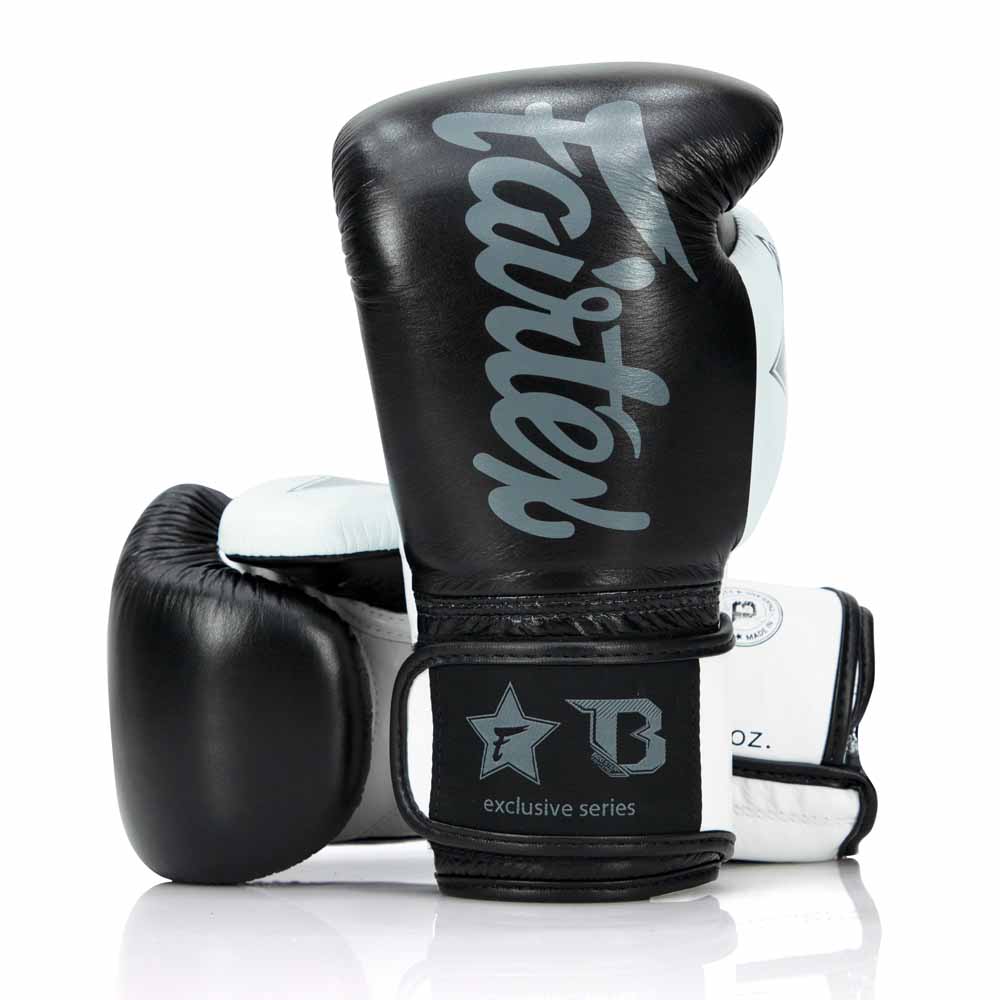 Luvas Fairtex FXB combinação clássica preto e branco