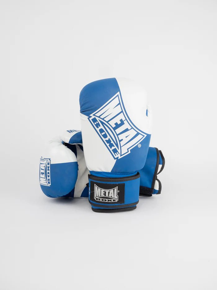 Vedere frontală a mănușilor de competiție pentru amatori de box de metal albastre și albe