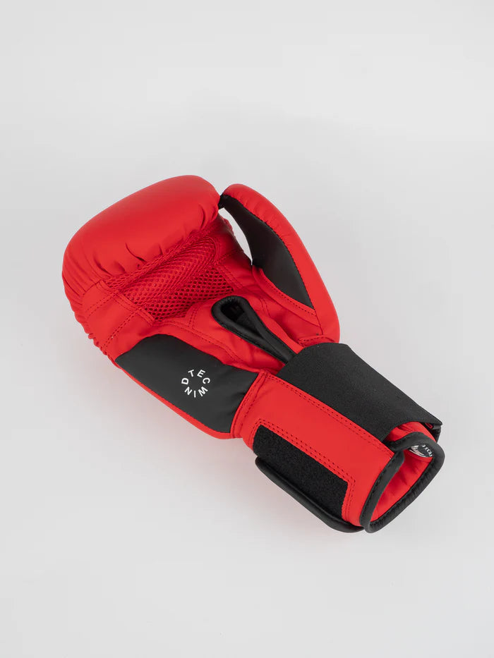 Dettaglio palmo ventilato WindTec guantoni Metal Boxe rossi