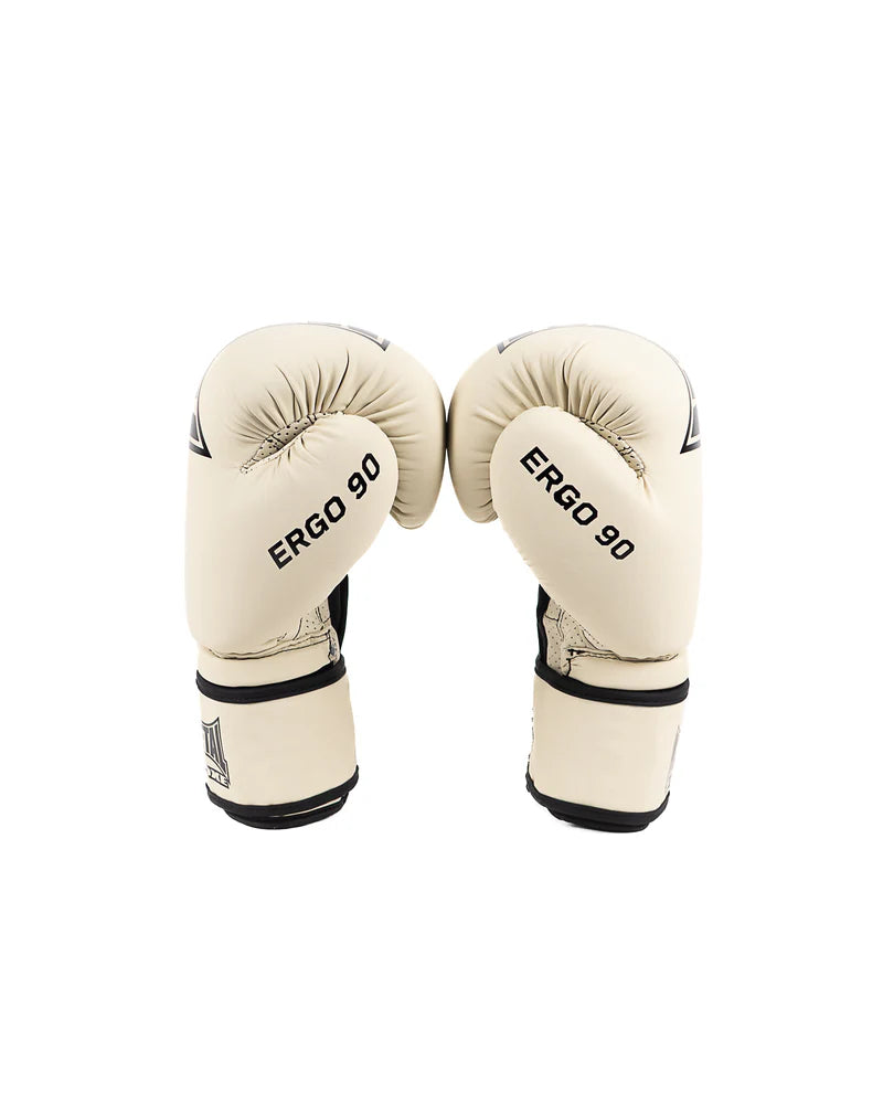 Vista laterale guantoni Metal Boxe Ergo 90 beige, focus sulla curvatura ergonomica a 90 gradi del pugno.
