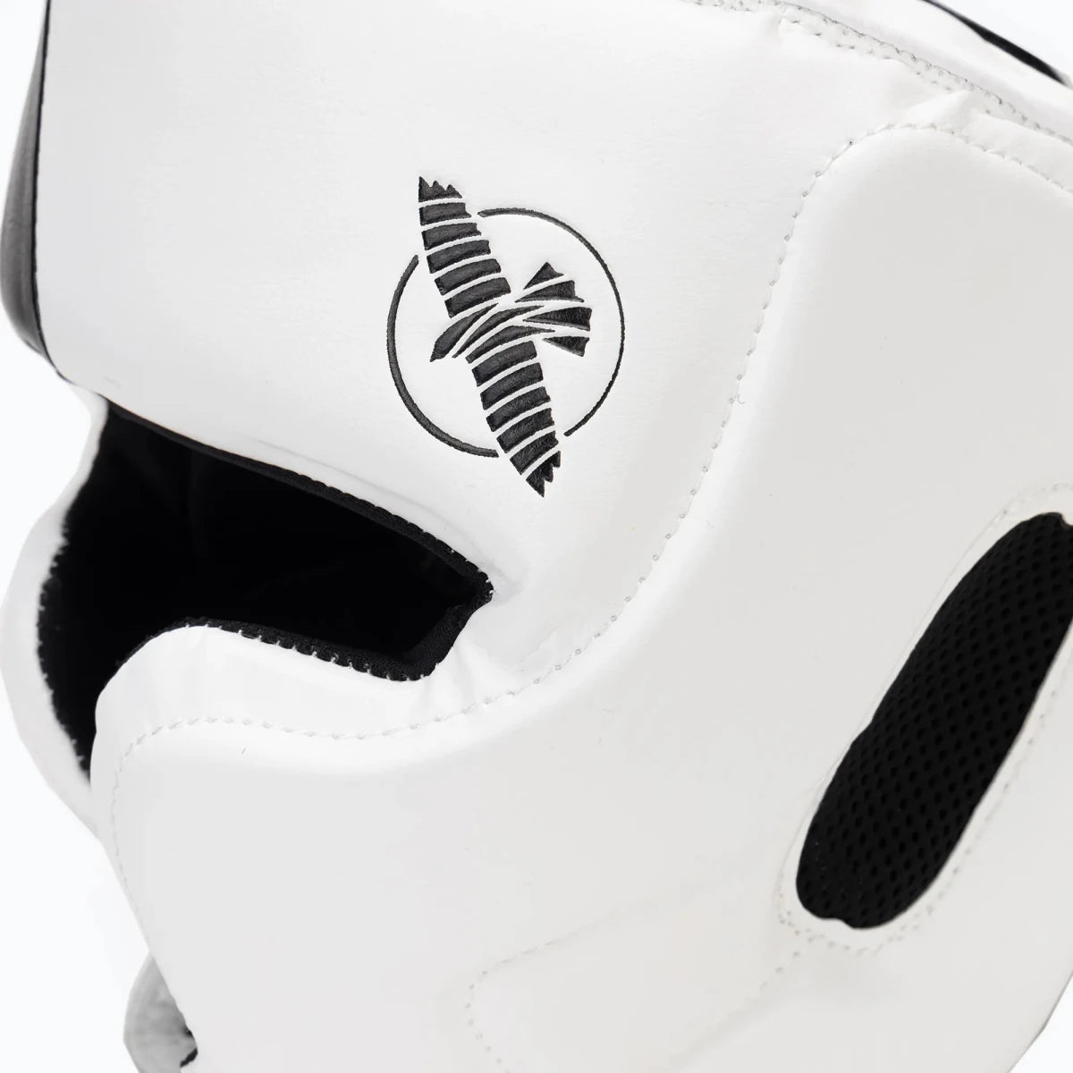 T-Cross verstellbarer Verschluss Hayabusa T3 Helm weiß Rückansicht.