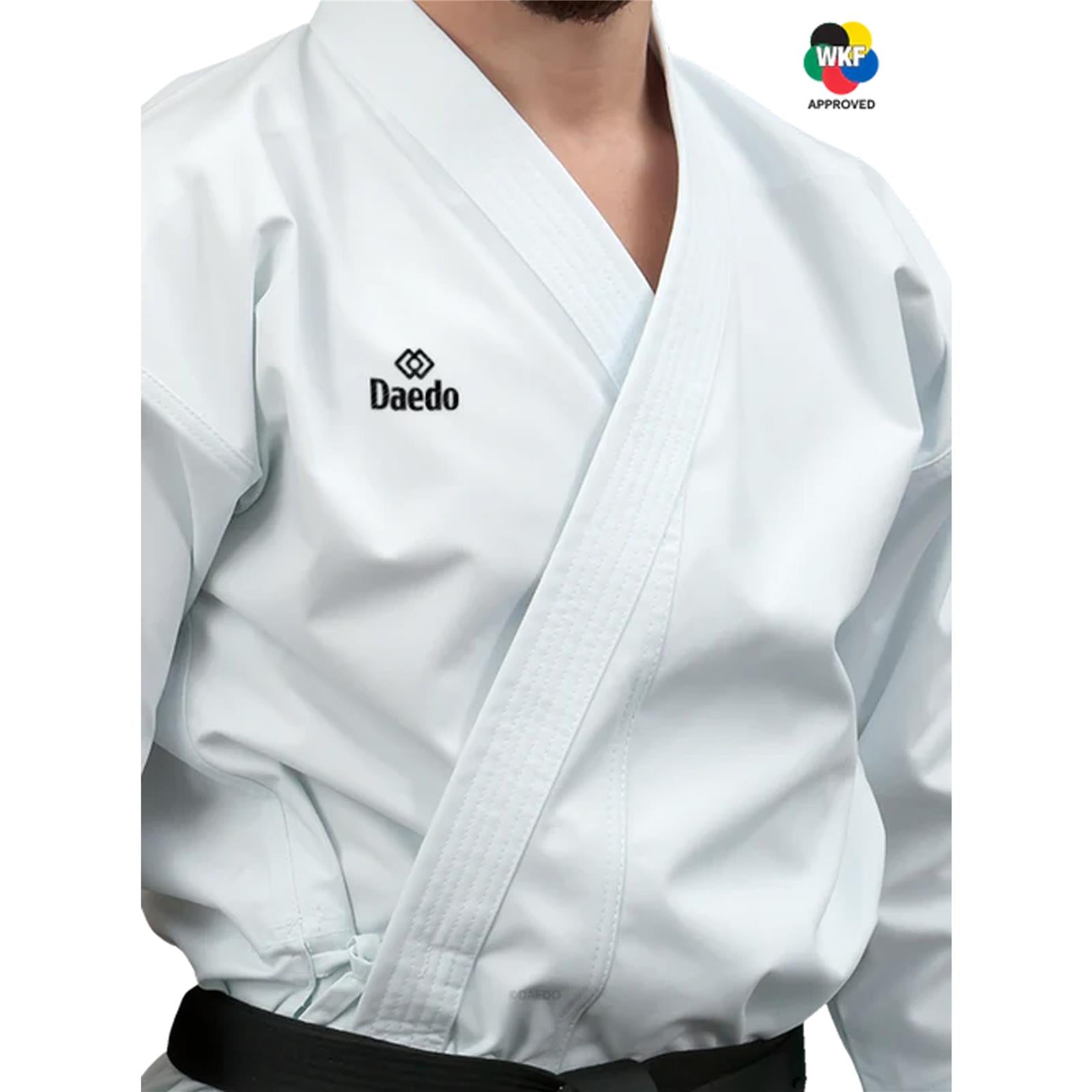 Karategi Kata de compétition Dae do blanc