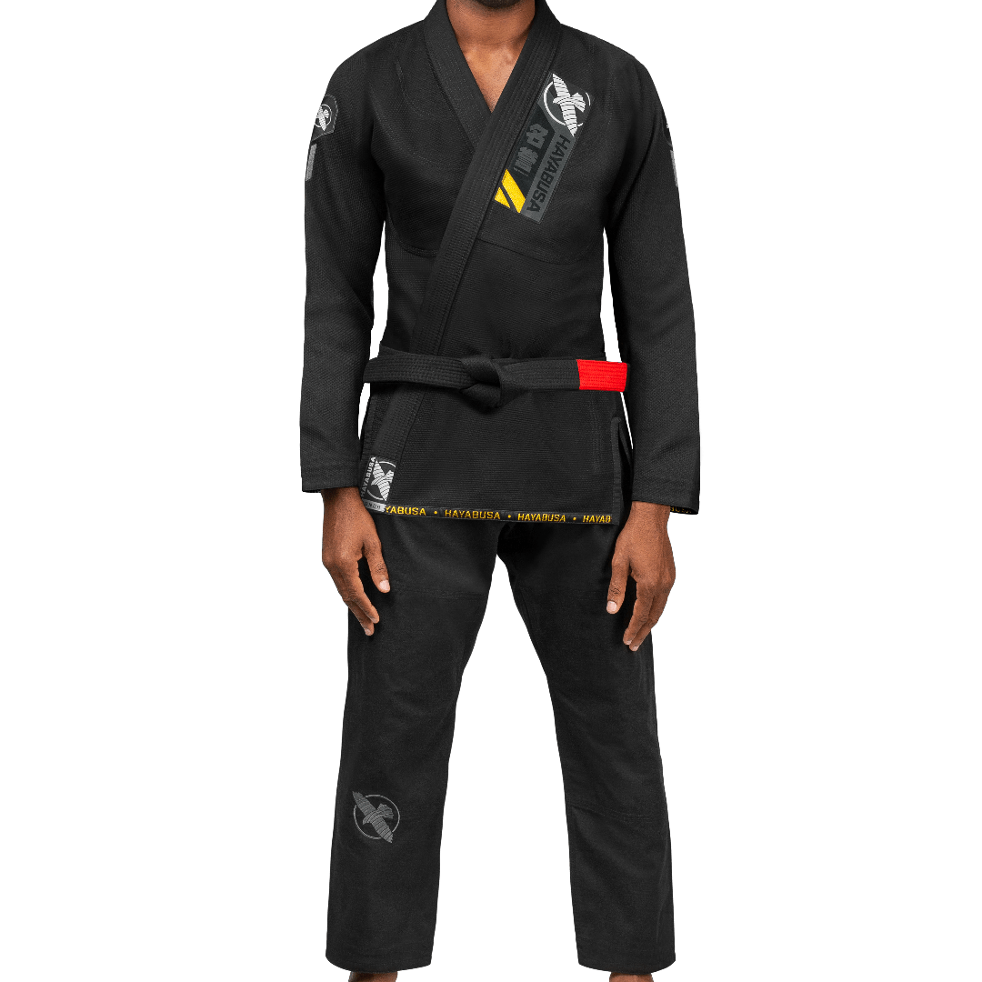 Vorderansicht des schwarzen Hayabusa Ascend Lightweight Wettkampfkimonos