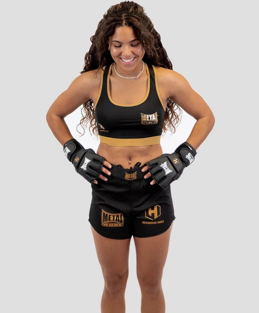 Detail van het ademende materiaal en de technische afwerking van de Hexagon MMA-damesshort
