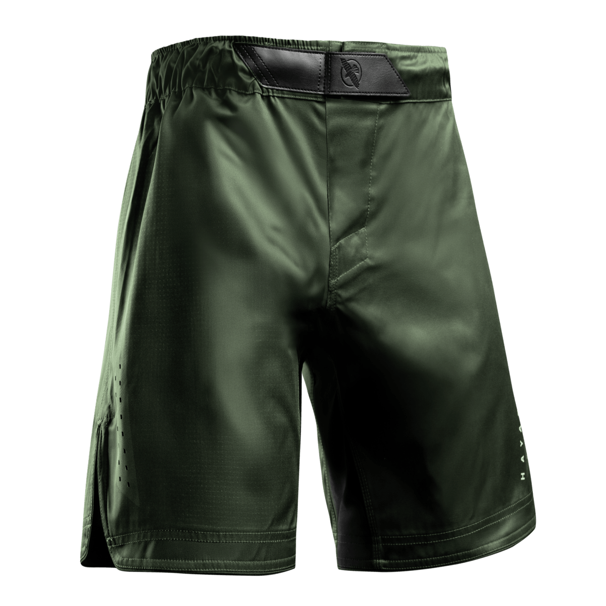 Vorderansicht der grünen Hayabusa Core Full-Length MMA Shorts mit Dual-Lock-Verschlusssystem