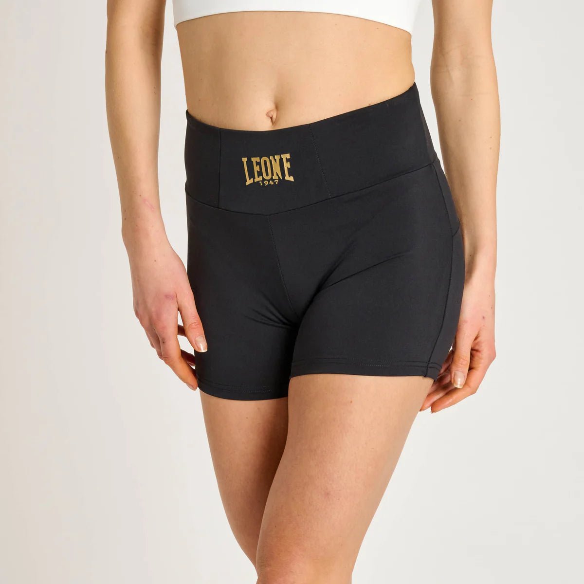 Front view of the Leone 1947 DNA technical compression shorts with a tight fit