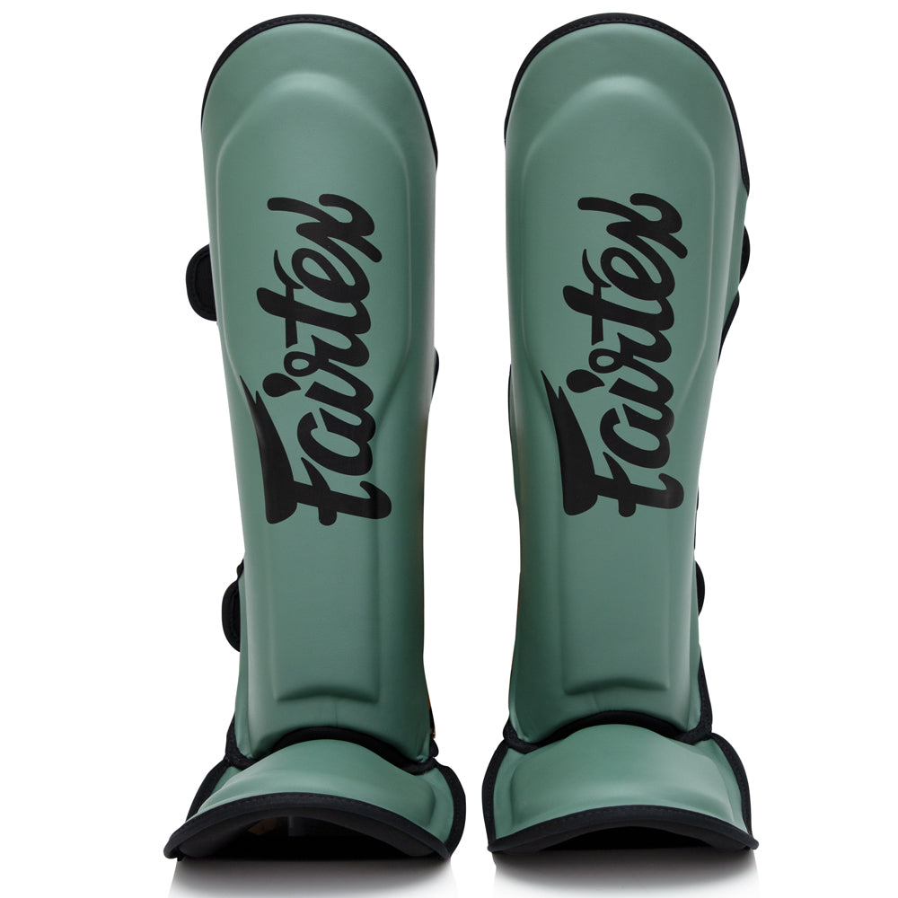 Paratibia FXB Fairtex colore Verde militare con imbottitura multi-strato