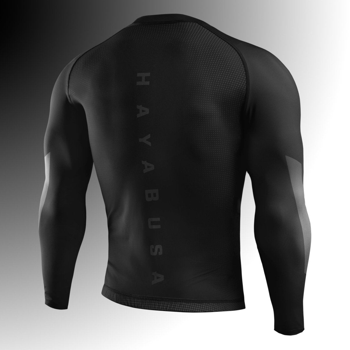 Rückansicht des schwarzen Hayabusa Core Rashguards, verstärkte Flatlock-Nähte für maximale Haltbarkeit