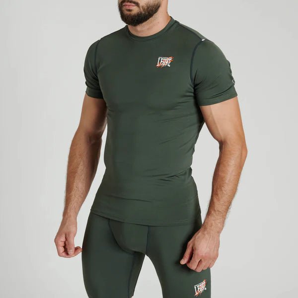 Vue de face du rashguard vert lourd Leone 1947 Primal Instinct