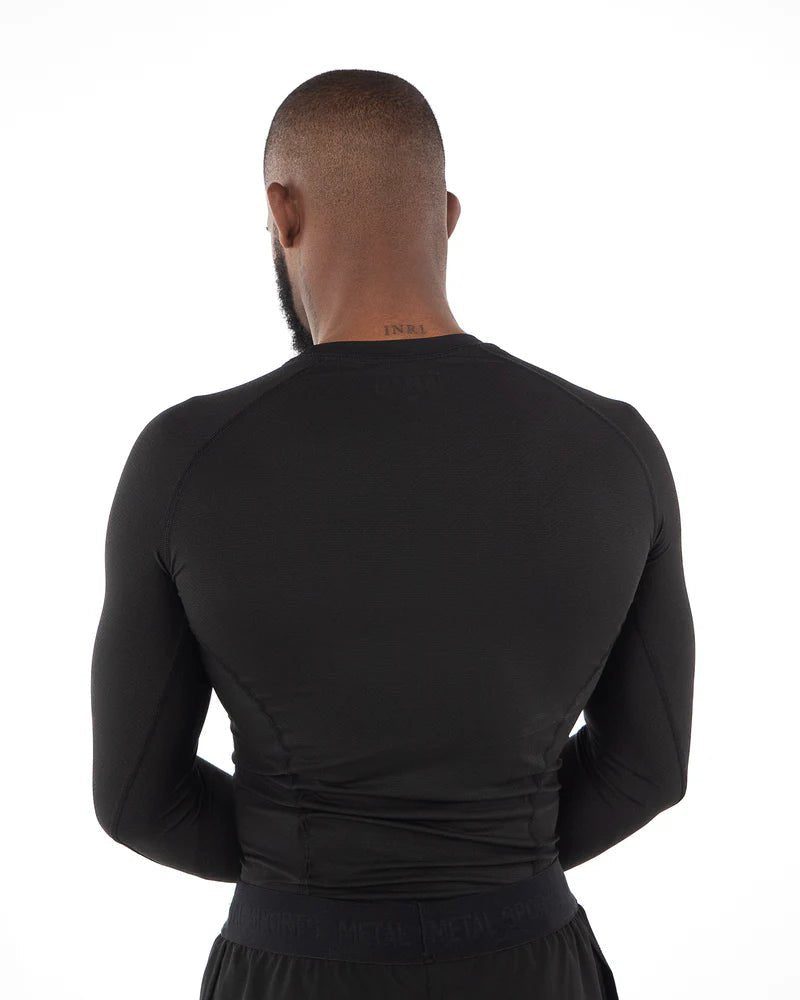 Vista traseira rashguard mangas compridas Metal Boxe preto ajuste de compressão profissional