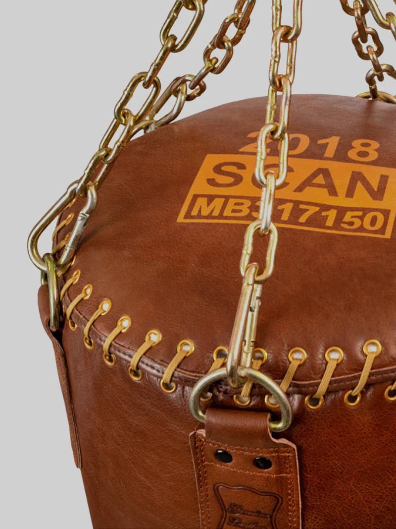 Detail of the six attachment points and anodized steel chain of the luxury punching bag