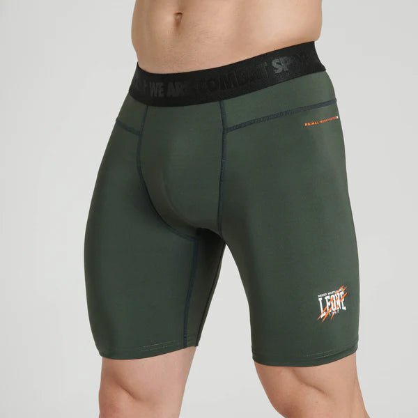 Vue de face du short de compression Leone Primal Instinct vert militaire