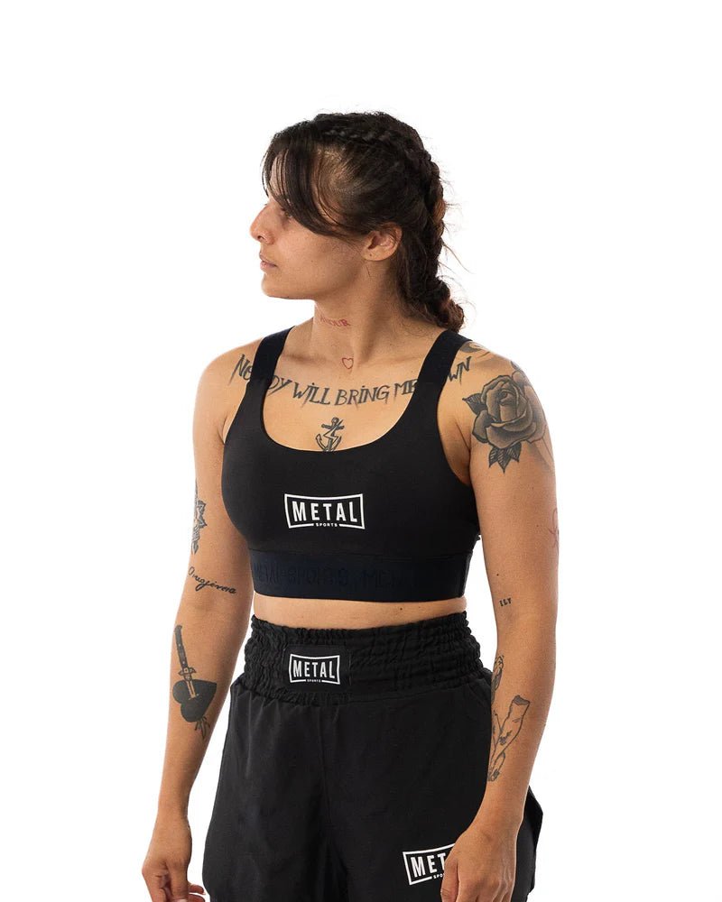 Vorderansicht des schwarzen Metal Boxing Desert Storm Sportoberteils für den Kampfsport