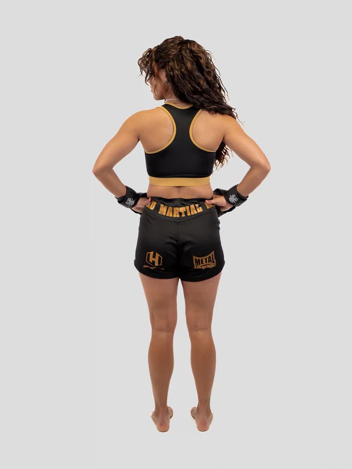 Rückansicht des Metal Boxing Hexagon MMA Sport-BH mit professioneller Unterstützung