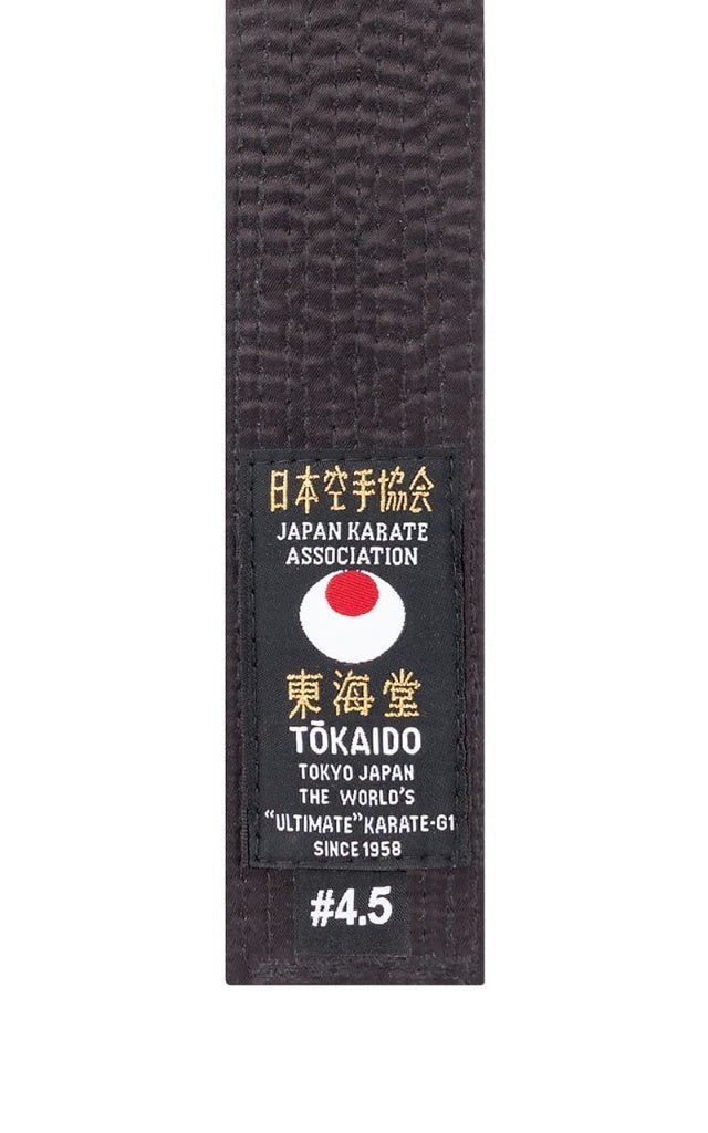 Cinture Tokaido professionali per Karate con ricami personalizzati e dettagli dell'etichetta originale giapponese.