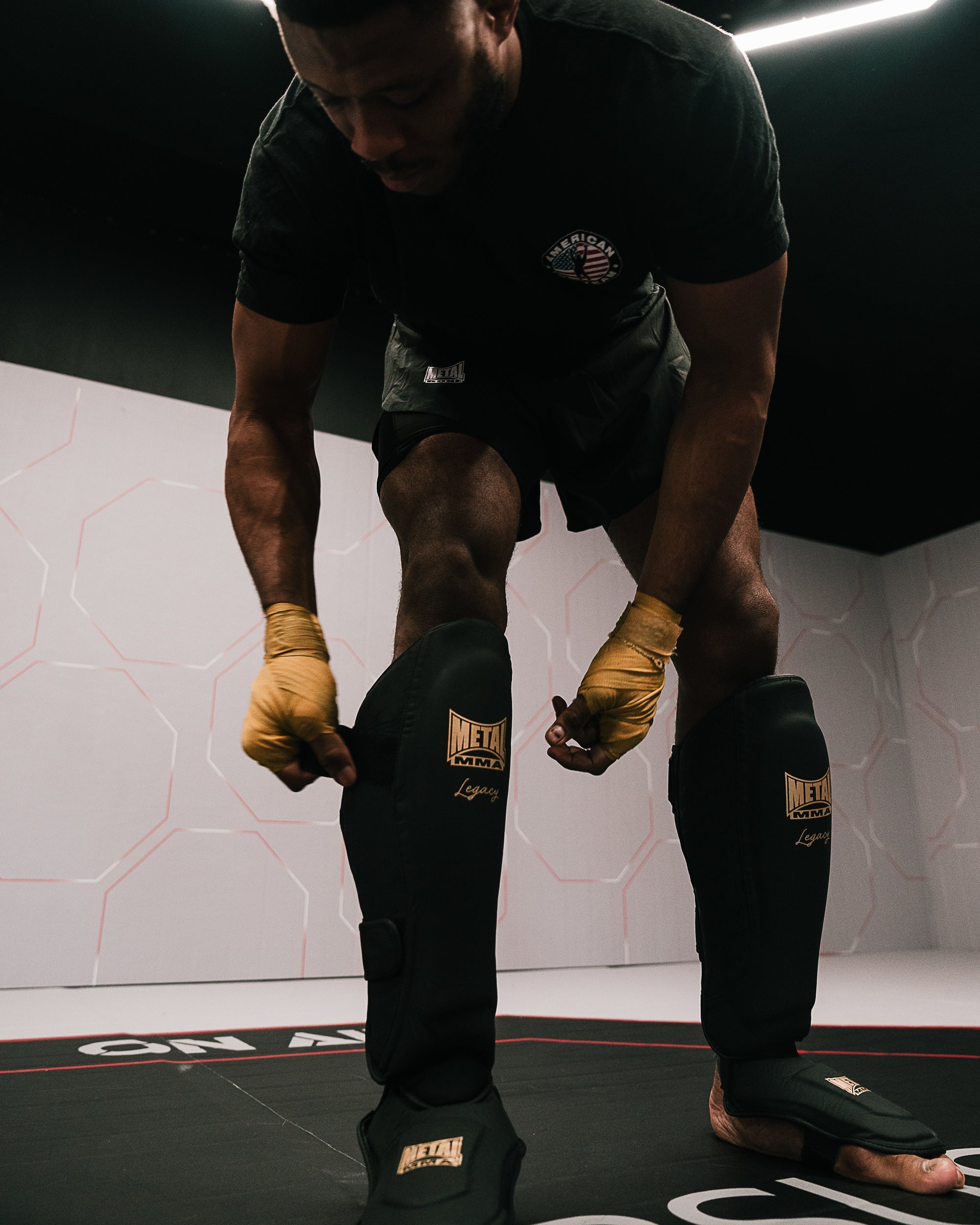 Protège-tibia et pied Muay Thai Legacy Metal Boxe
