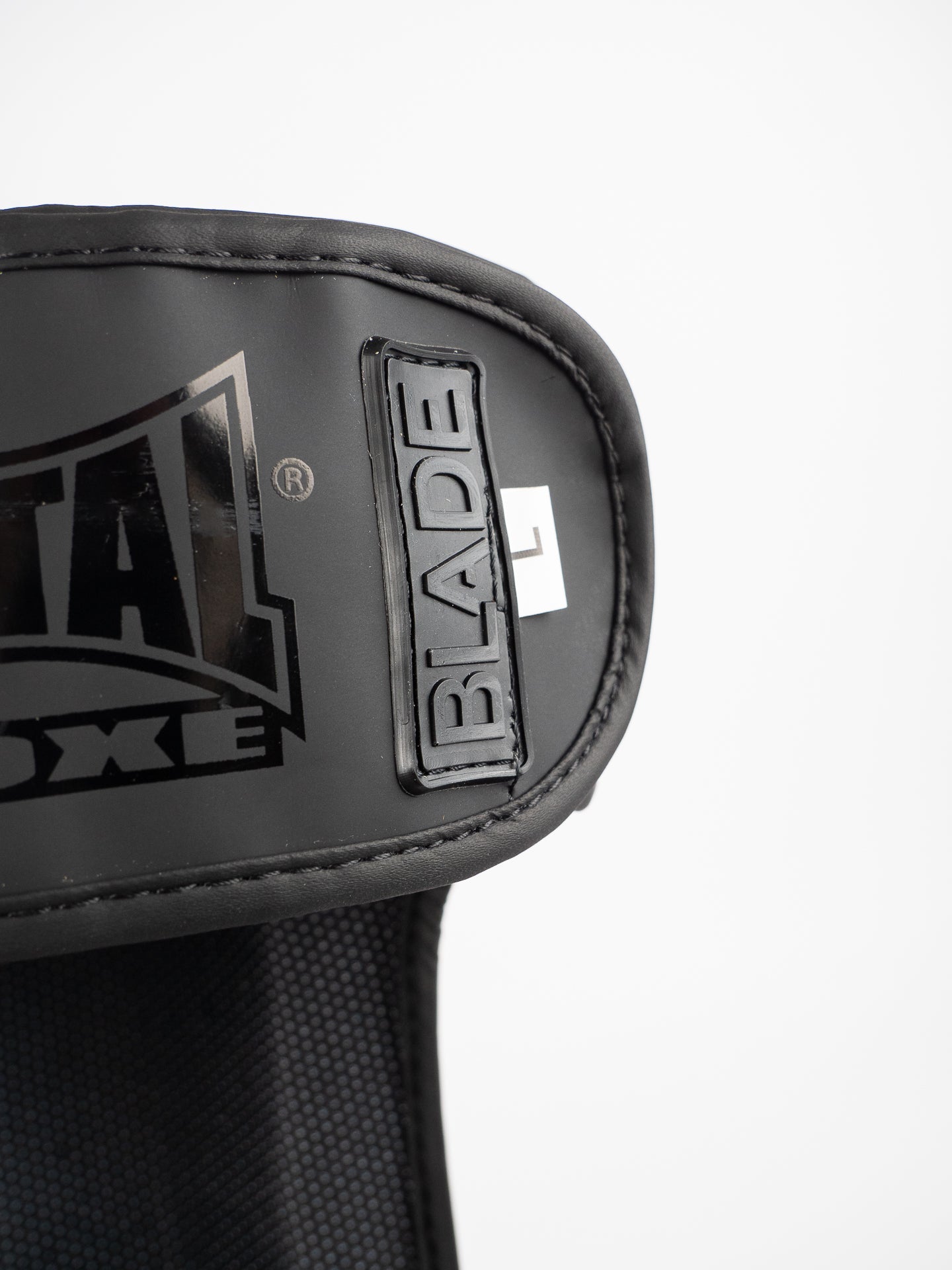 Protège-tibia avec protège-pied Muay Thai Metal Boxe Blade