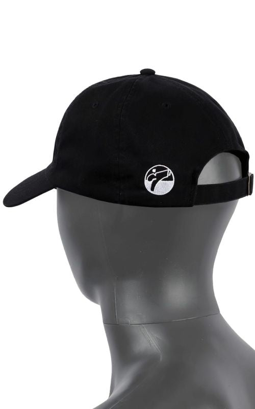 cappellino da karate Tokaido leggero e traspirante.Colore nero con chiusura regolabile