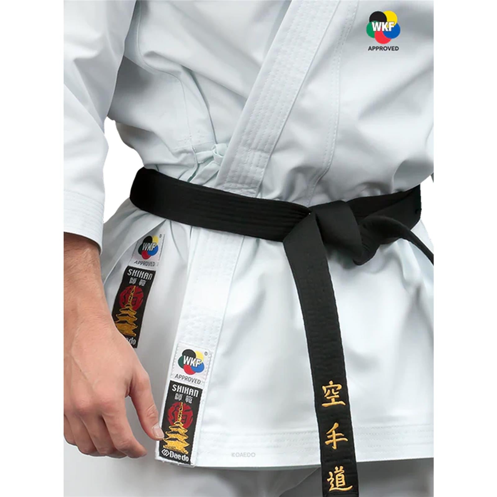 Karategi Kata de compétition Dae do blanc