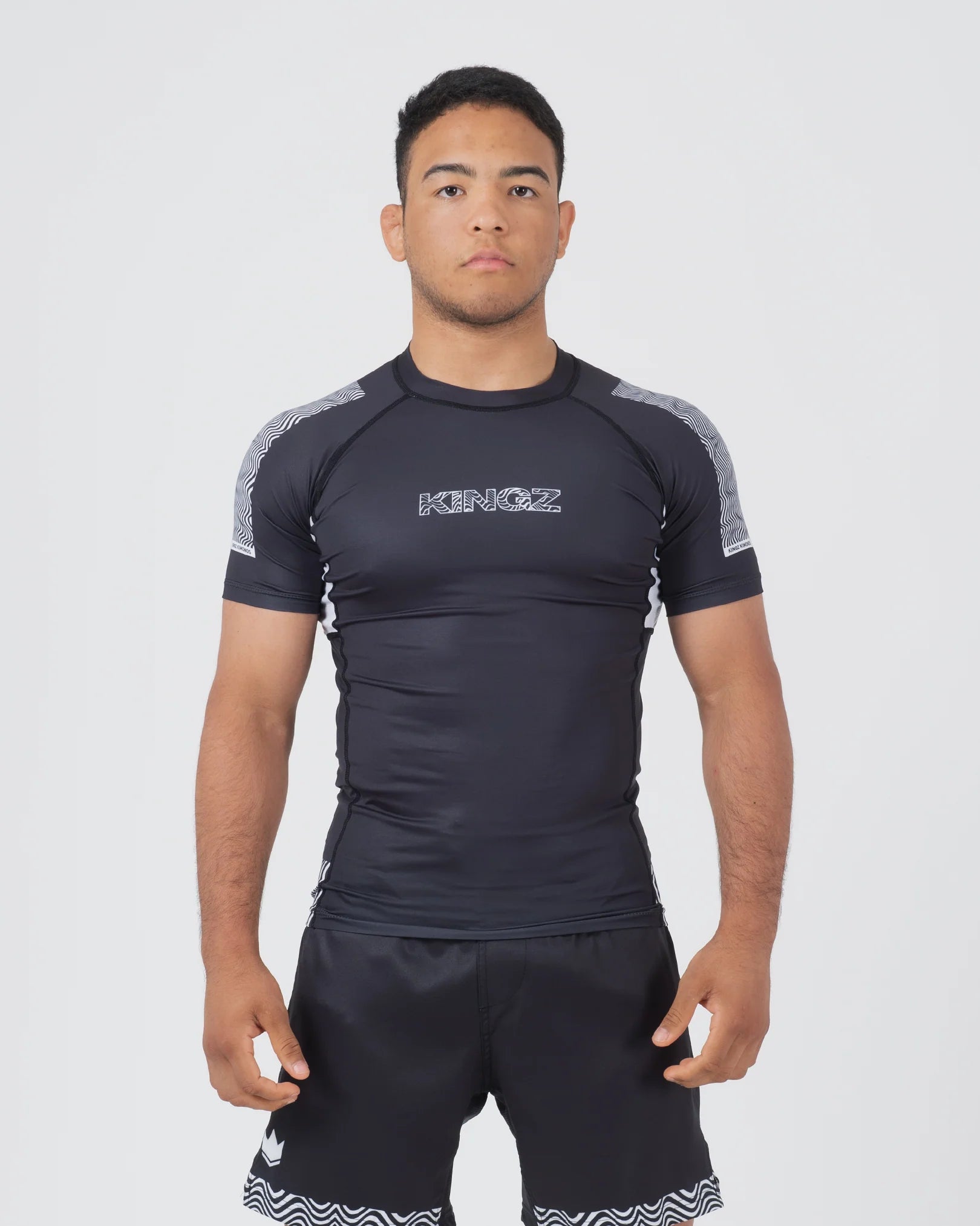 Rashguard tecnica Kingz Flow colorazione nero e azzurro per Jiu Jitsu e Grappling