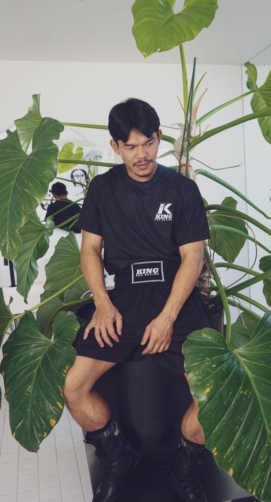 Atleta con pantaloncini K King Apex Pro neri 